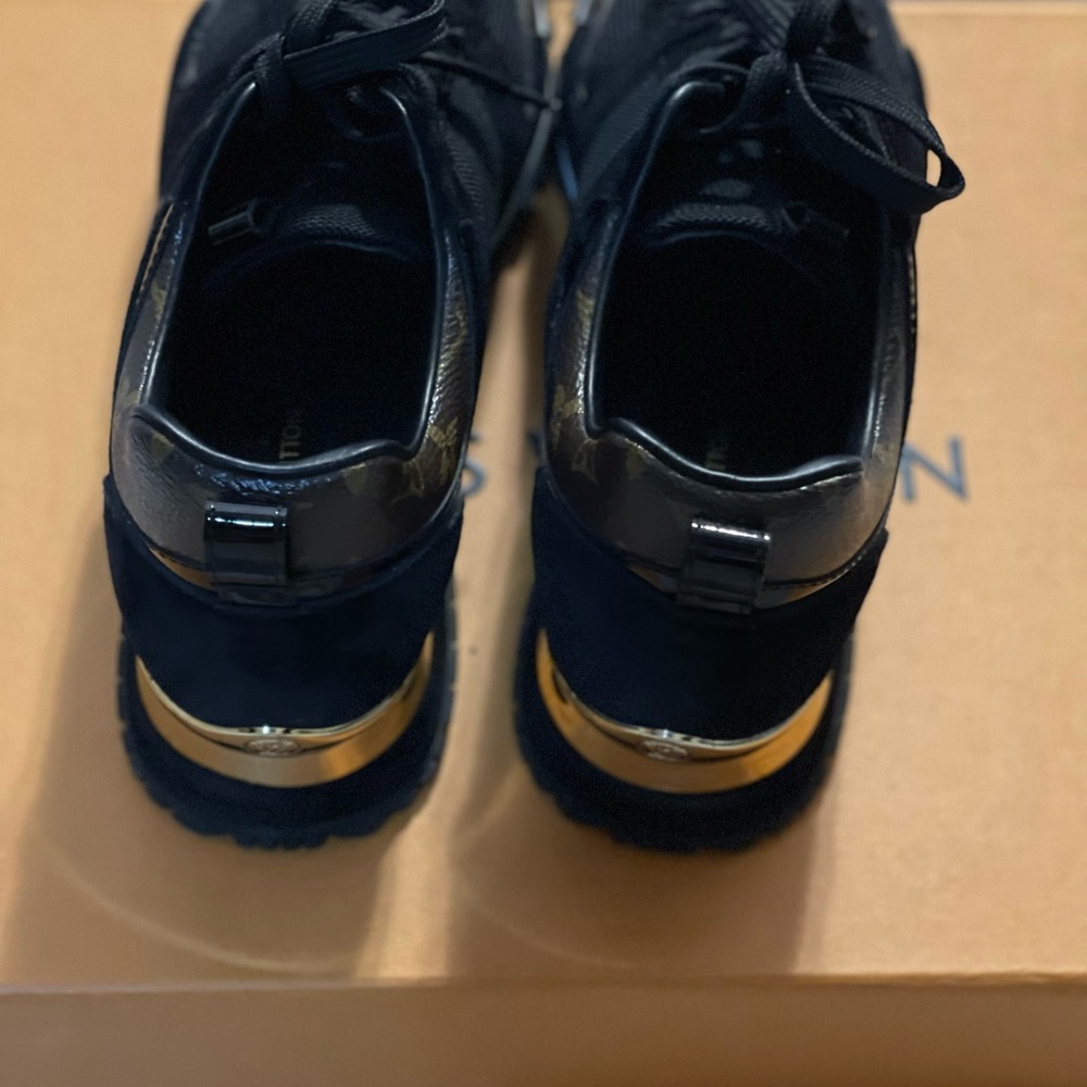LOUIS VUITTON BLACK AND GOLD RUN AWAY SNEAKERS - Picture 8 of 8